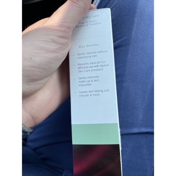 Alpha Gentle Cleansing Refreshing Face Wash 6oz Impurities Pores Excess Oil New - Picture 4 of 4